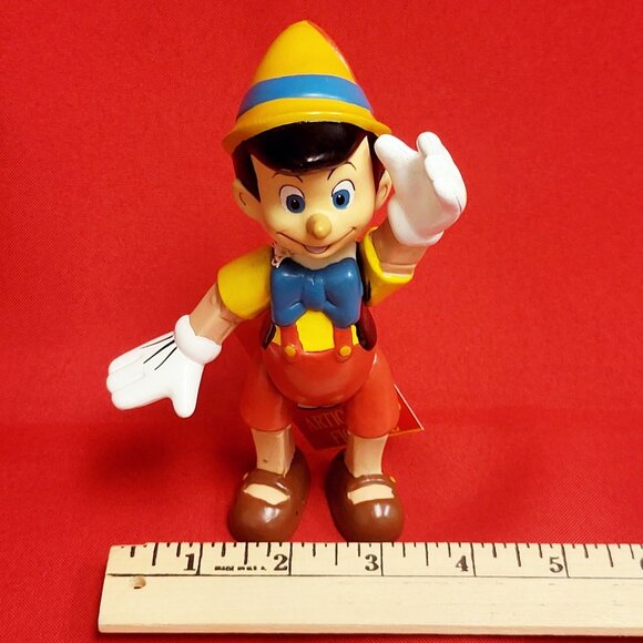 Vintage Disney Articulated Pinocchio Figure Tag - Picture 9 of 14